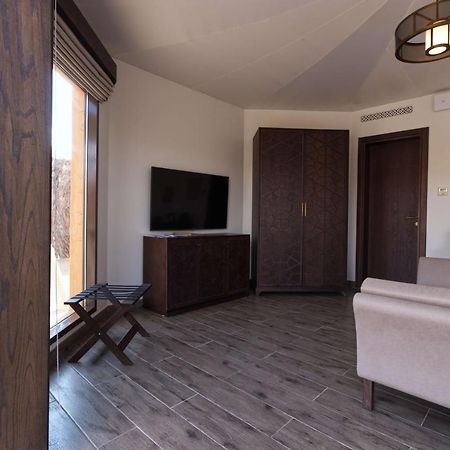 Hotel Al Badayer Retreat By Sharjah Collection Margham Exterior foto A bedroom at the hotel
