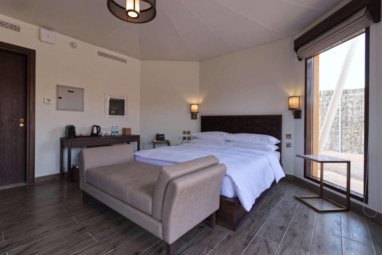 Hotel Al Badayer Retreat By Sharjah Collection Margham Exterior foto A bedroom at the resort