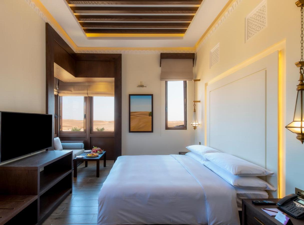 Hotel Al Badayer Retreat By Sharjah Collection Margham Exterior foto A guest room at the Al Maha Desert Resort