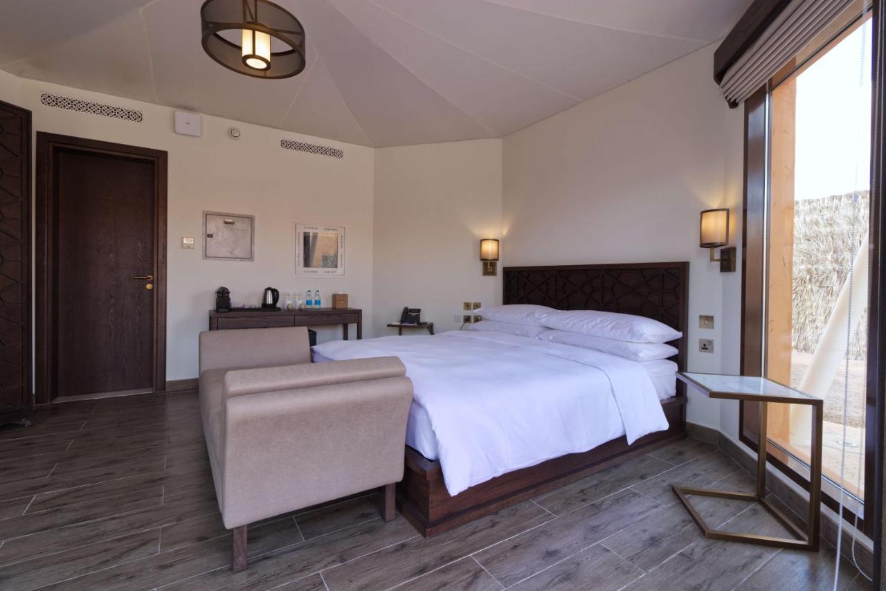 Hotel Al Badayer Retreat By Sharjah Collection Margham Exterior foto A bedroom at the Al Maha Desert Resort